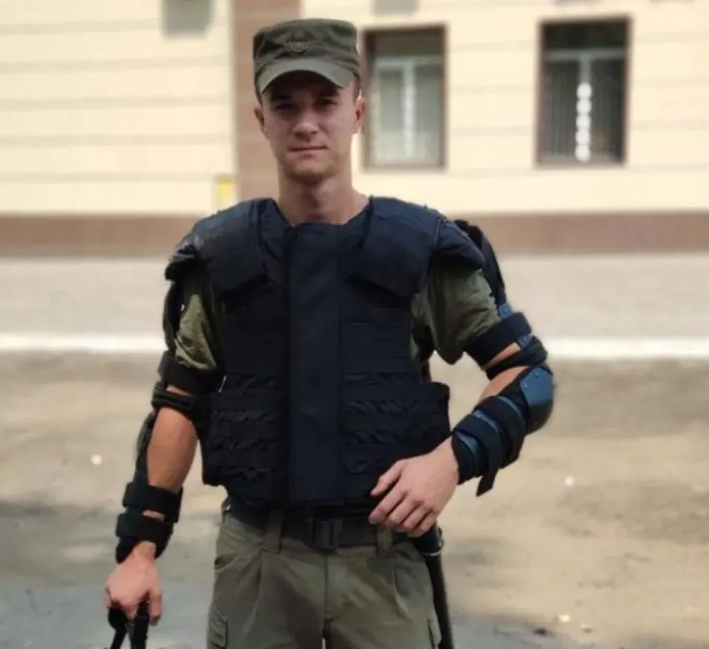 Повернення з полону: історія бійця з Полтавщини, який пережив голод в «Азовсталі» та катування в РФ