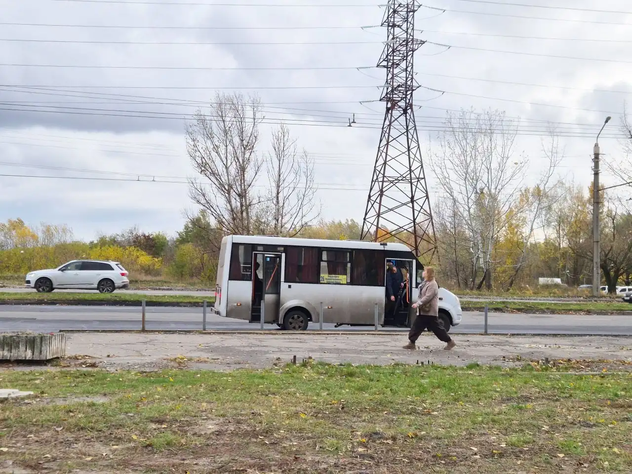 Полтавська міськрада не встигає з обіцянкою: нові зупинки можуть не з’явитися до кінця року