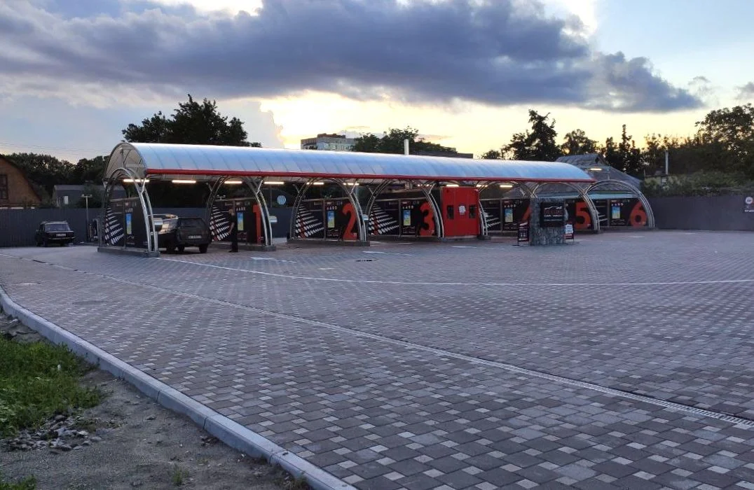 Автомийки депутата Калуцького під прицілом перевірок: лічильників немає, нечистоти в резервуарах