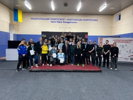 Оксана Горбенко з Горішніх Плавнів перемогла на Кубку Полтавщини з пауерліфтингу
