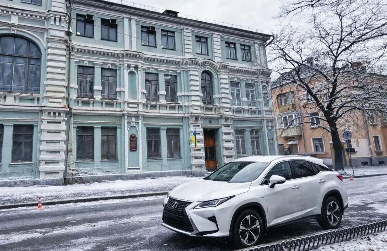 Заступник керівника Полтавського ДБР потрапив під увагу журналістів через приховану декларацію