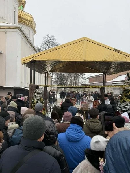Кременчук святкує Богоявлення: освячення води в храмі Серафима Саровського