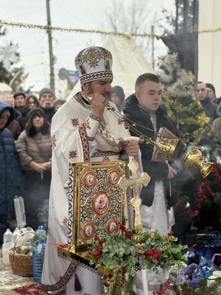 Кременчук святкує Богоявлення: освячення води в храмі Серафима Саровського