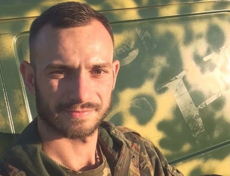 Українців закликають підтримати присвоєння звання Героя України Тарасу В’юну