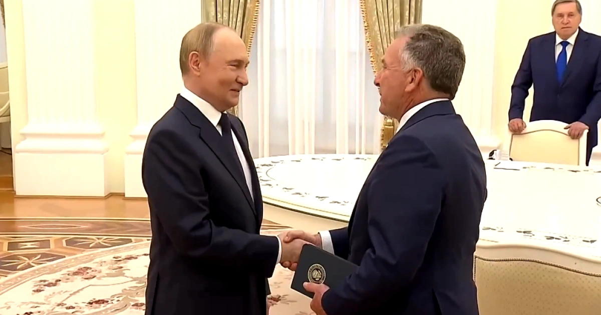 Давоська шахівниця: чому візит оточення Трампа до Москви може стати пасткою для України