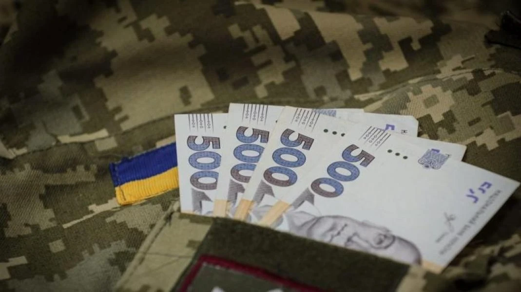 Почесна шана для воїнів: Кременчук виділяє майже пів мільйона гривень на нагороди для захисників