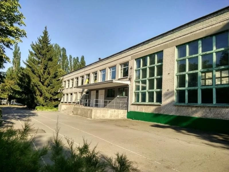 Безпека школярів у пріоритеті: Кременчуцька гімназія №26 капітально оновить шлях до укриття