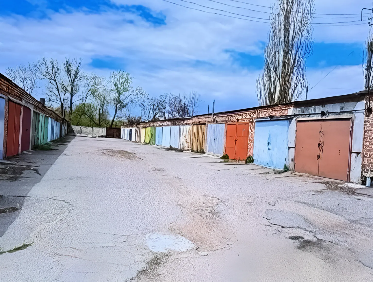 Гаражний кооператив на Небесної Сотні отримає землю в оренду на пів століття