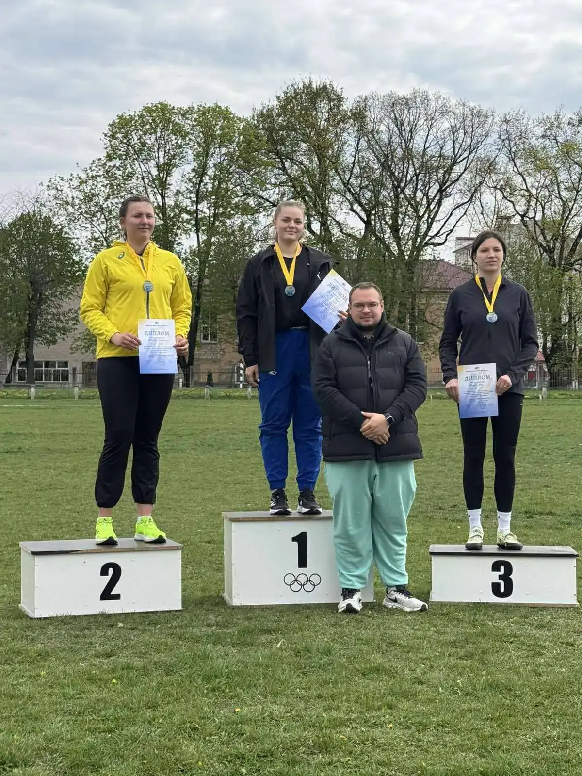 Золото та призи: успіх кременчуцьких легкоатлетів у Кам’янці-Подільському