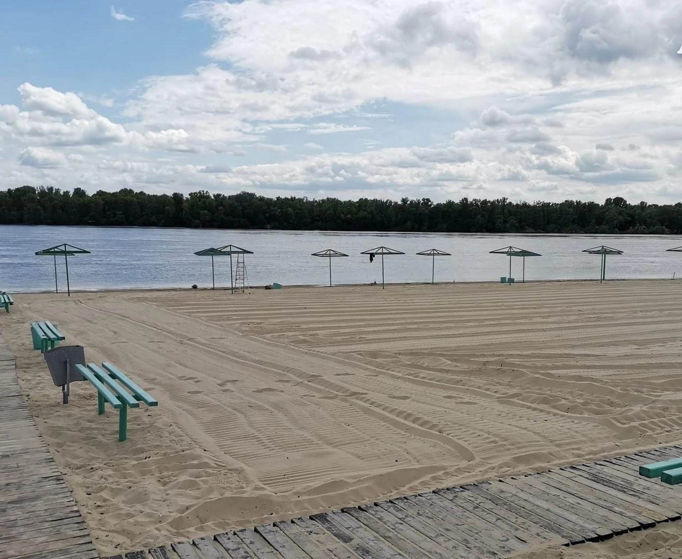 Вода у Дніпрі та Сухому Кагамлику безпечна для купання – результати перевірки 8 червня