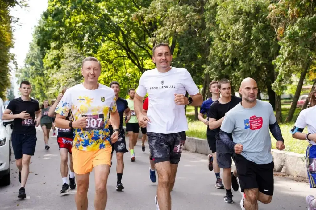 Масовий забіг «Корисний RUN» у Полтаві об’єднав сотні прихильників здорового способу життя